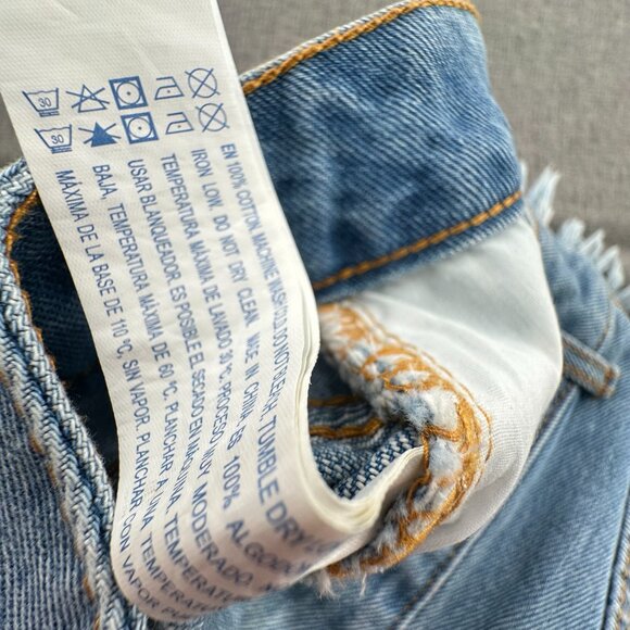 NEW! Forever 21 Jean‎ Mini Skirt Small Fringe Distressed Zipper in Front Cotton - Picture 6 of 9